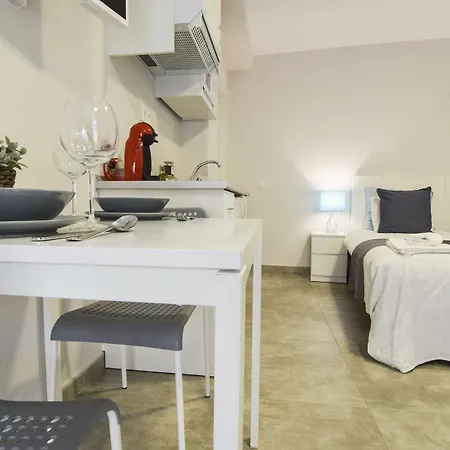 Letmalaga Comfort Apartment Malaga